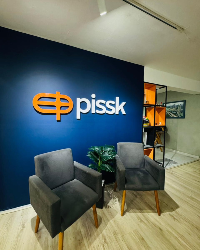 Projeto de comunicação visual corporativa executado pela Pissk